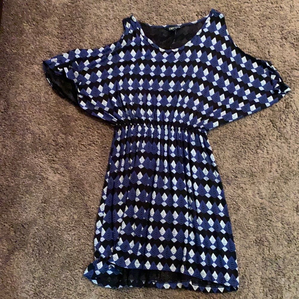 Express. Bohemian dress with cut out sleeves